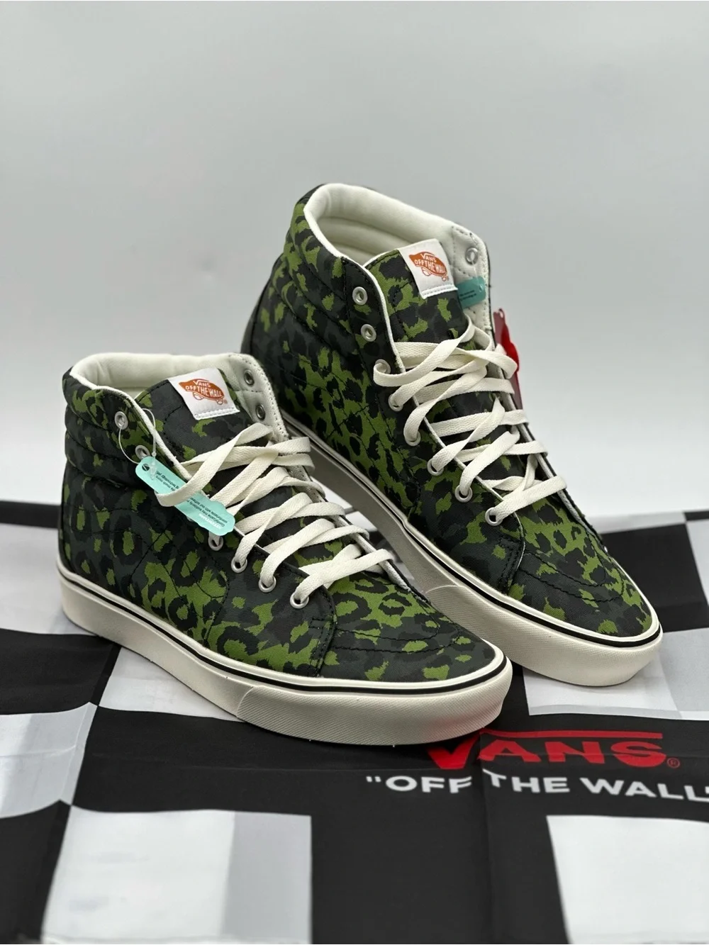 Vans Sk8-Hi Sneakers in Green and Black Leopard Print